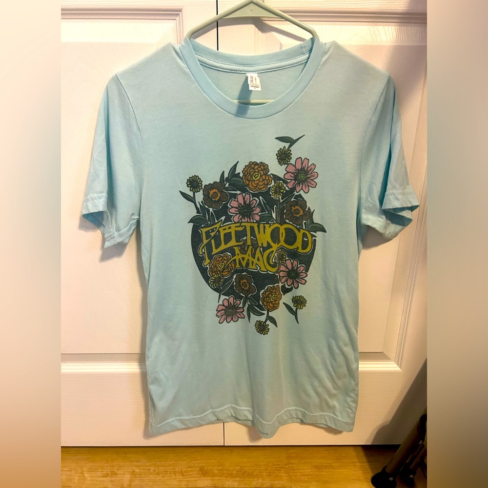 Fleetwood Mac short sleeve Bella Canvas baby blue shirt women’s size S
